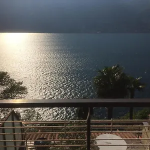 Apartment Lago Maggiore- Casa Roccia-ferienwohnung In Pino Sulla Sponda, Pino Lago Maggiore