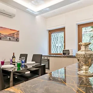 First Class Ferienhaus Rom